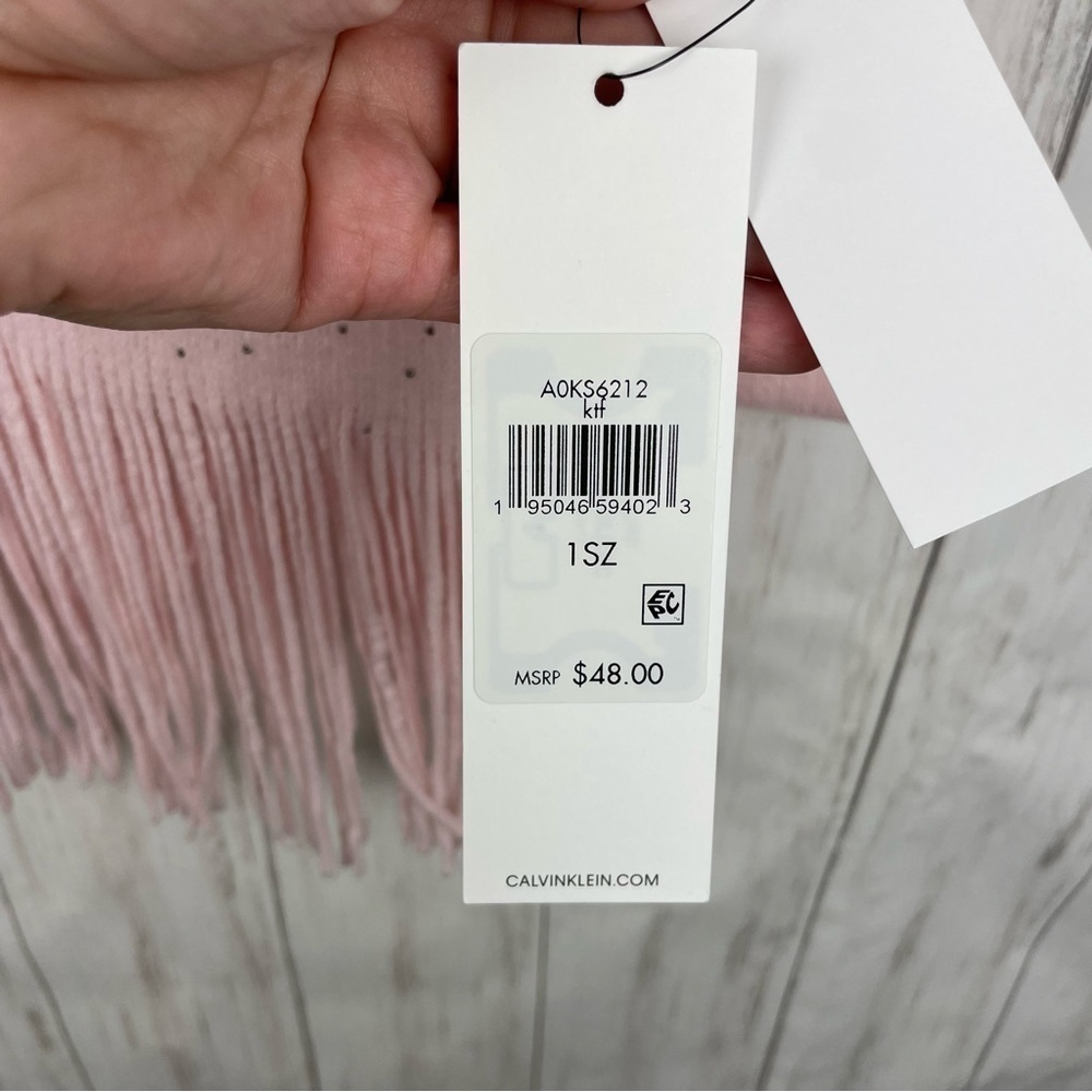 Calvin Klein NWT baby pink fringe scarf - Picture 3 of 5